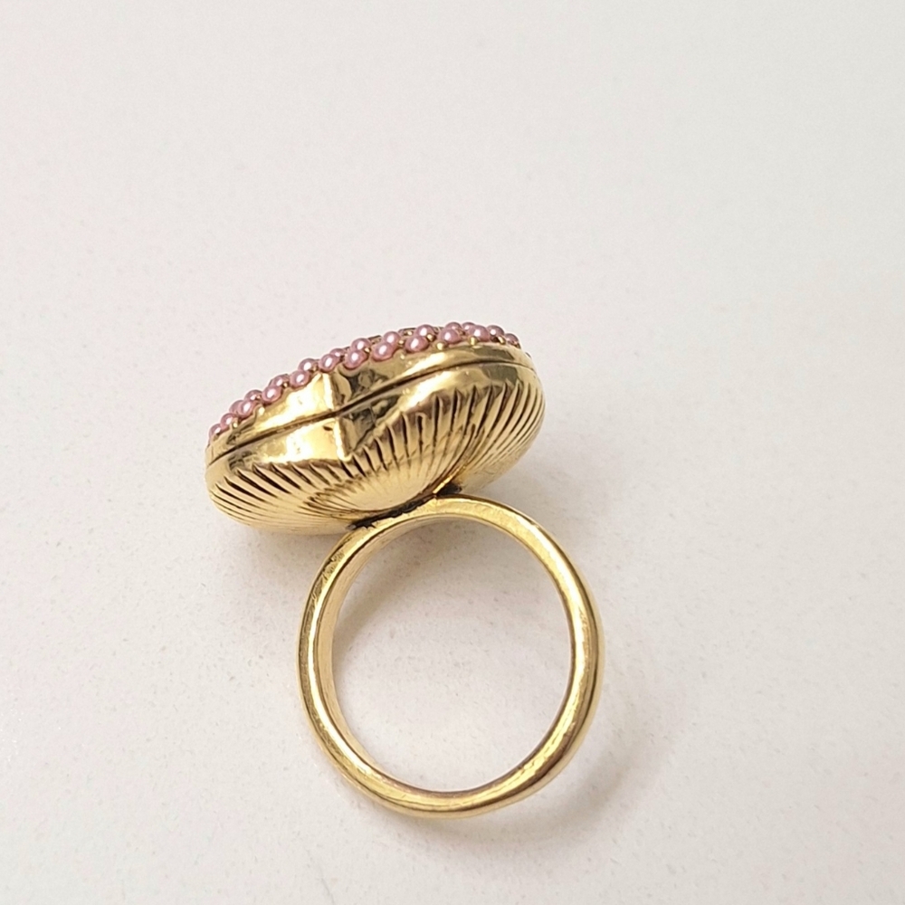 Jessica Simpson Gold Tone Statement Heart Ring Pink Rhinestones‎ - Picture 3 of 5